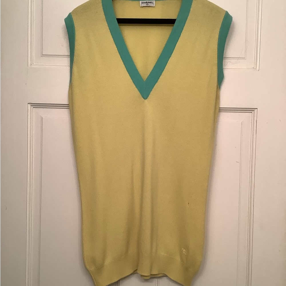 CHANEL Cashmere Sweater Vest